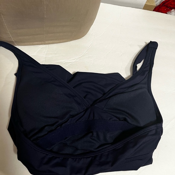 Athleta navy top small - Picture 8 of 10